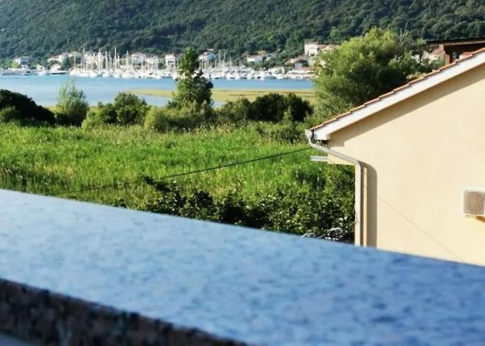 Apartament Franciska I Tihomir Supetarska Draga